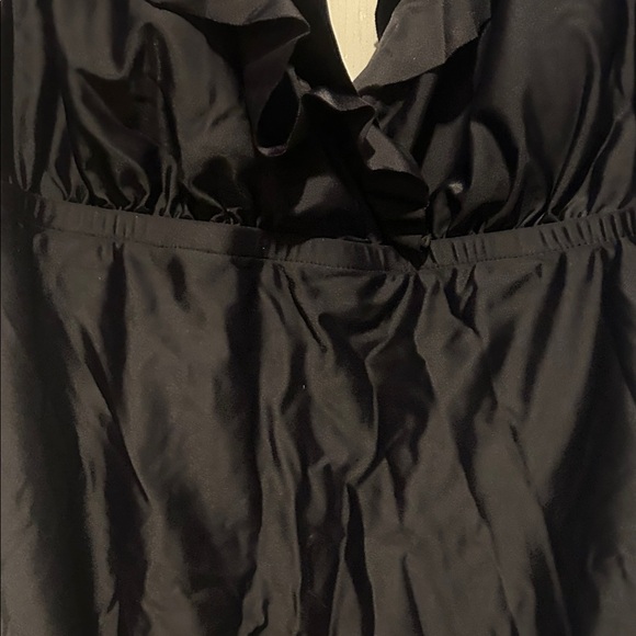 Venus Black Ruffled One-Piece Swimsuit - Picture 6 of 9